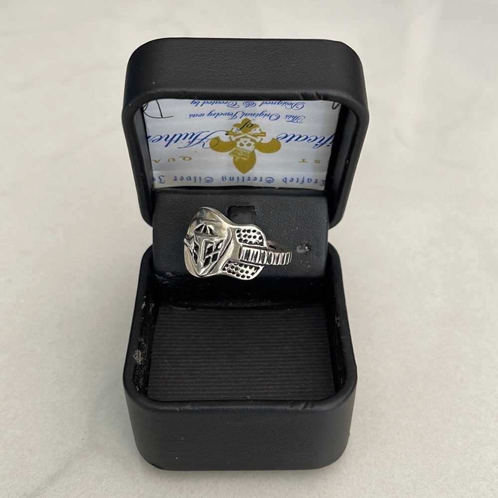 Never Worn 925 Silver Guitar Ring